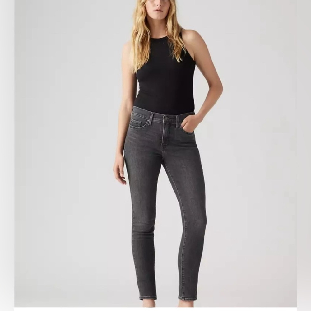 Levi’s 711 Gray Skinny Jeans